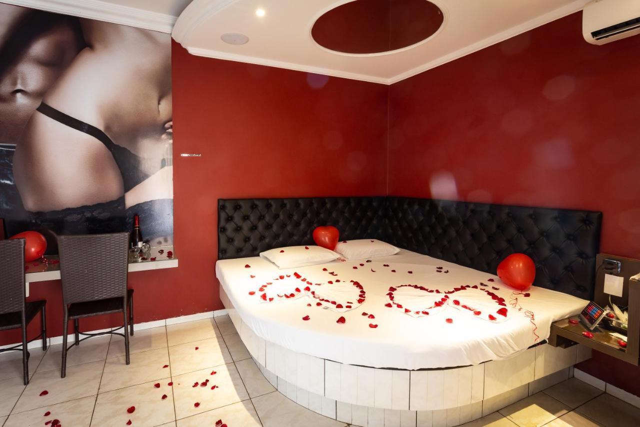 Miragem Motel Рио Верде Екстериор снимка